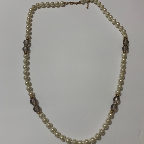 Pearl Necklace Imitation Fashion Jewelry - Picture 2 of 2